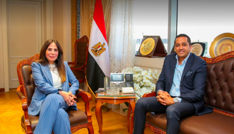 وزيرة الإسكان تبحث مع كليلة لتنظيم المعارض فرص التعاون المشترك