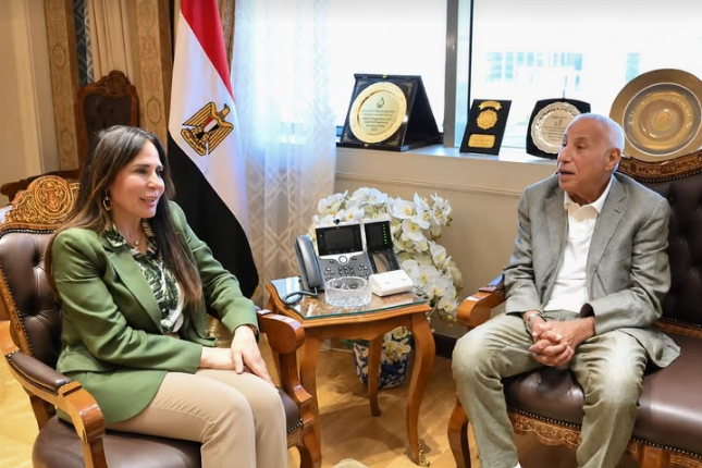 وزيرة الإسكان: استمرار التنسيق مع نادي الزمالك لتنفيذ خطط تطوير أرض النادي بمدينة 6 أكتوبر