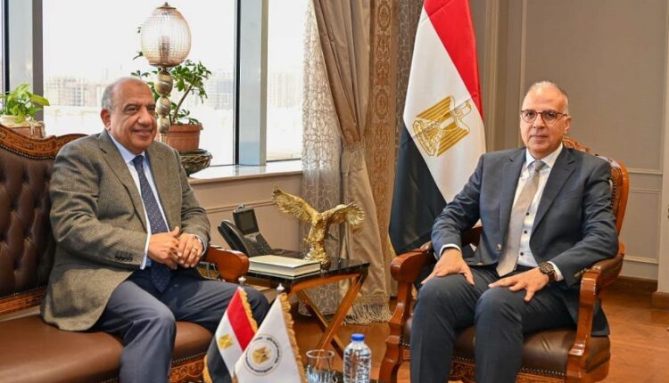 تنسيق حكومي للتوسع في استخدام الطاقة الشمسية بمحطات الرفع