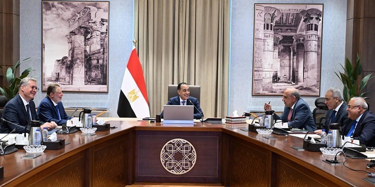 الحكومة: تدبير الاحتياجات المالية المطلوبة لتوفير المنتجات البترولية ومستلزمات الإنتاج