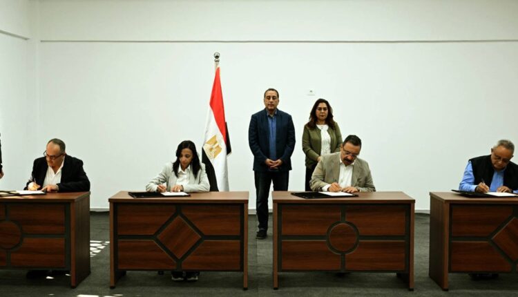 رئيس الوزراء يشهد مراسم توقيع مذكرة تفاهم بشأن مشروع توثيق التراث بمدينة رشيد
