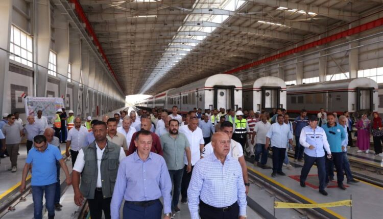 وزير النقل يتفقد ورشة السد العالي بأسوان ويؤكد أهمية الصيانة لسكك حديدية آمنة