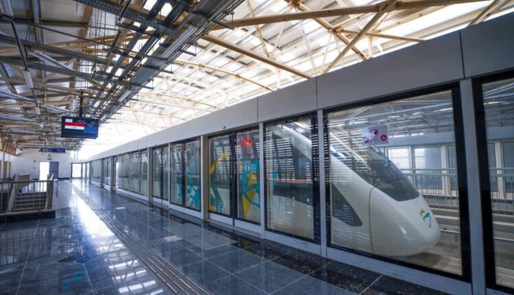 وزير النقل: بدء تشغيل المرحلة الثانية لمونوريل شرق النيل لجمهور الركاب غدا السبت
