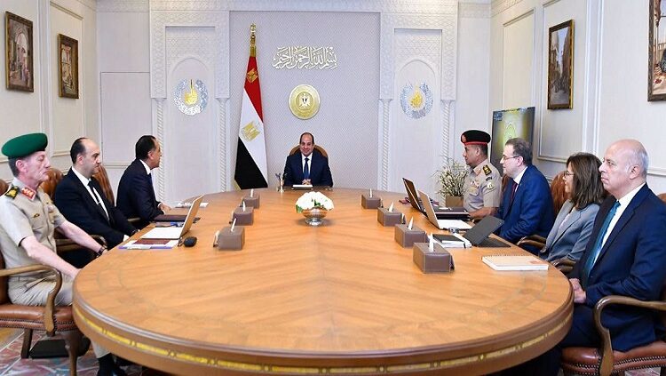 الرئيس السيسي: تطوير الجهاز الإداري للدولة لمواكبة متطلبات التنمية الشاملة
