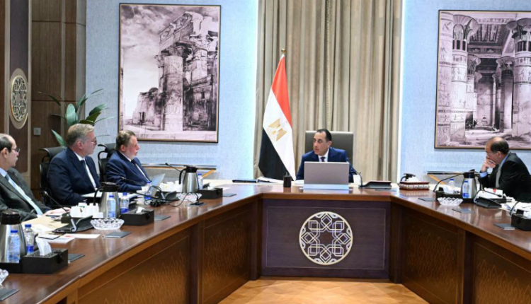 رئيس الوزراء يتابع جهود زيادة المخزون الاستراتيجي من المنتجات البترولية