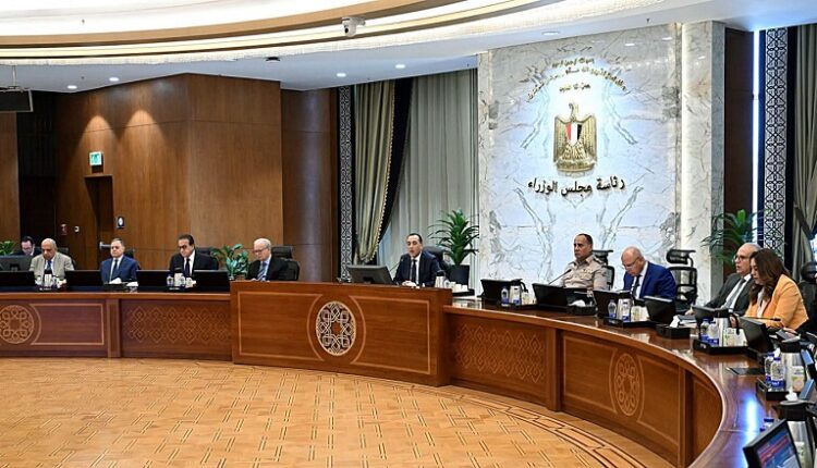 الحكومة تمنح رخصتين ذهبيتين لمشروعات بطاريات تخزين الطاقة باستثمارات إجمالية 800 مليون دولار
