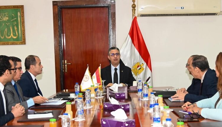 وزير التموين: استكمال صرف مستحقات مزارعي القصب الأسبوع المقبل