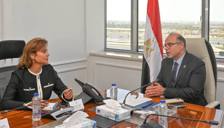 وزير الاستثمار يبحث مع بنك أوف نيويورك تعزيز التعاون في أدوات التمويل الدولية