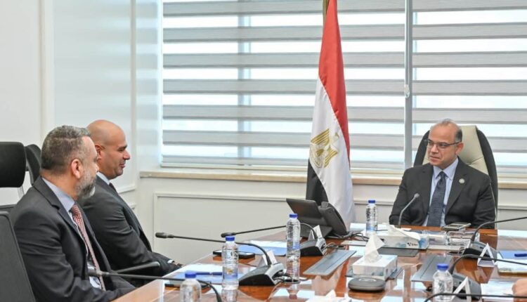 وزير الاستثمار يبحث مع بروكتر آند جامبل خططها الاستثمارية وزيادة الصادرات من مصر